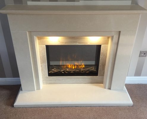 Fireplace and fire installation