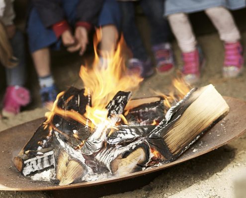 RAIS Ra Outdoor Fireplace - Minimalistic fire bowl in steel
