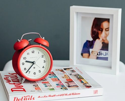 Echo Alarm - Bright Red Alarm Clock | Silent ‘No Tick’ | Modern Colourful
