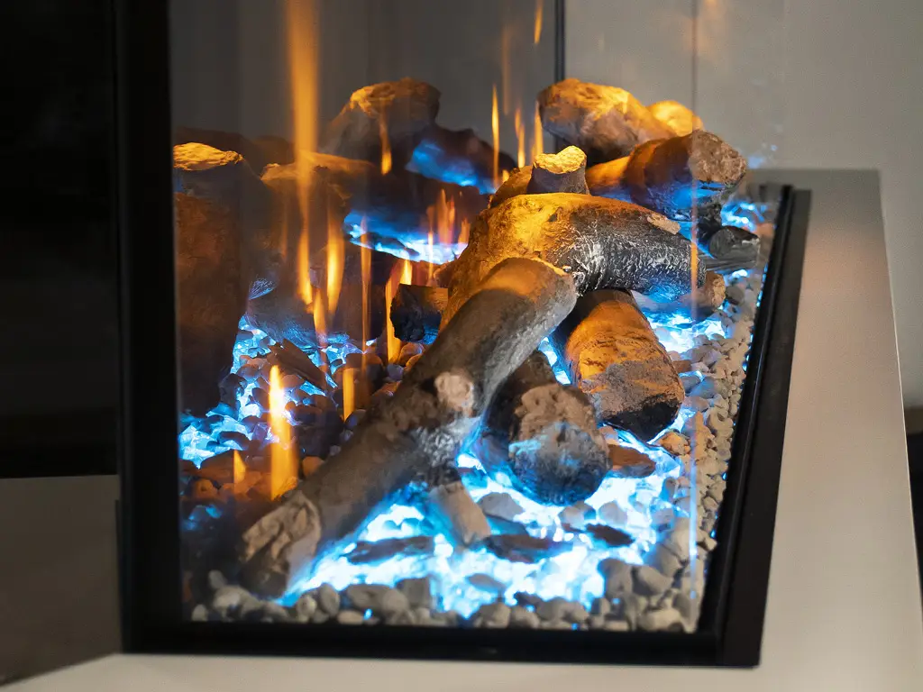 Elgin-Hall-built-in-fires-15 Elgin & Hall - Pryzm electric fire 5D flame effect